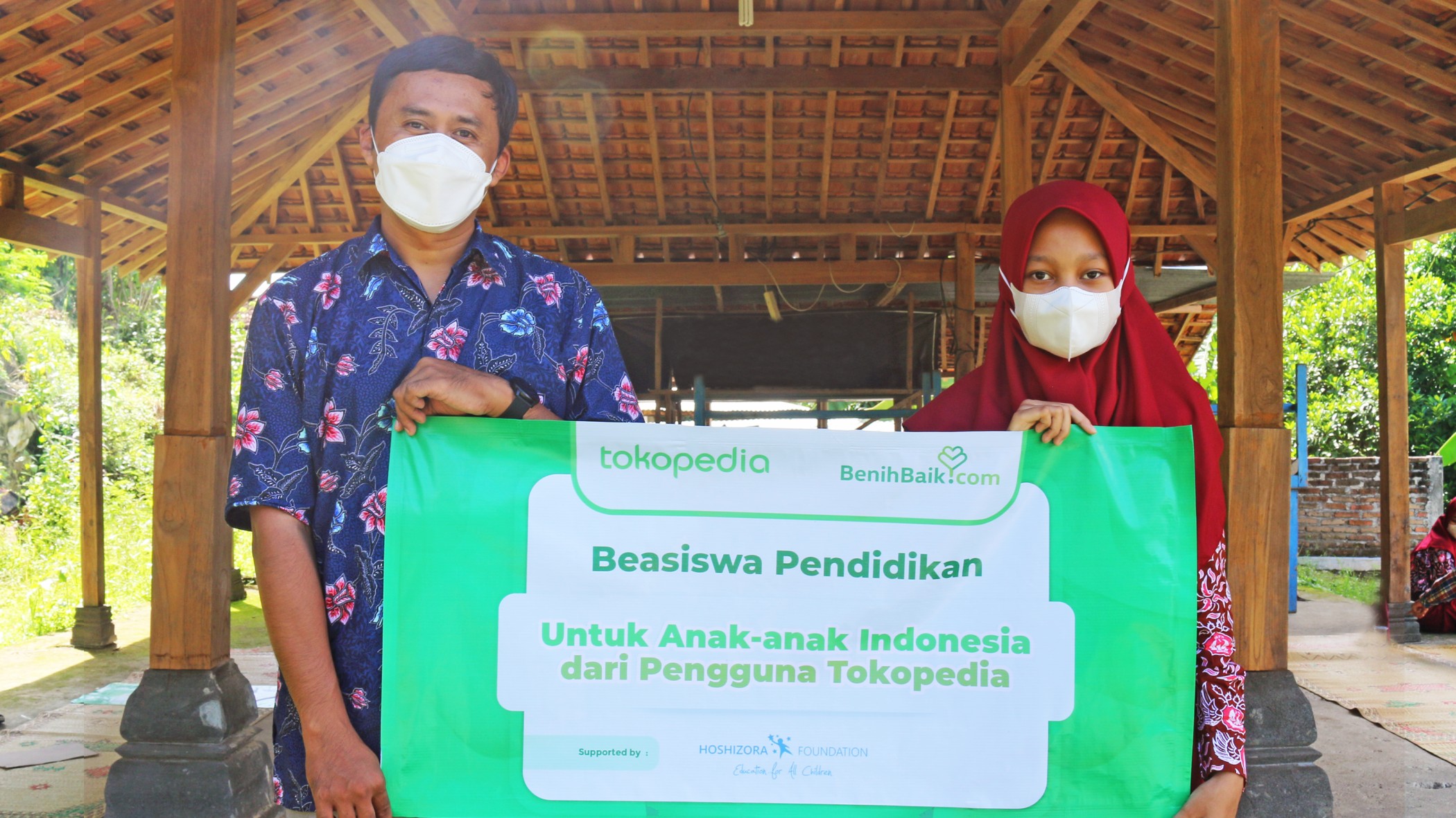 Penyerahan Donasi Cendekia